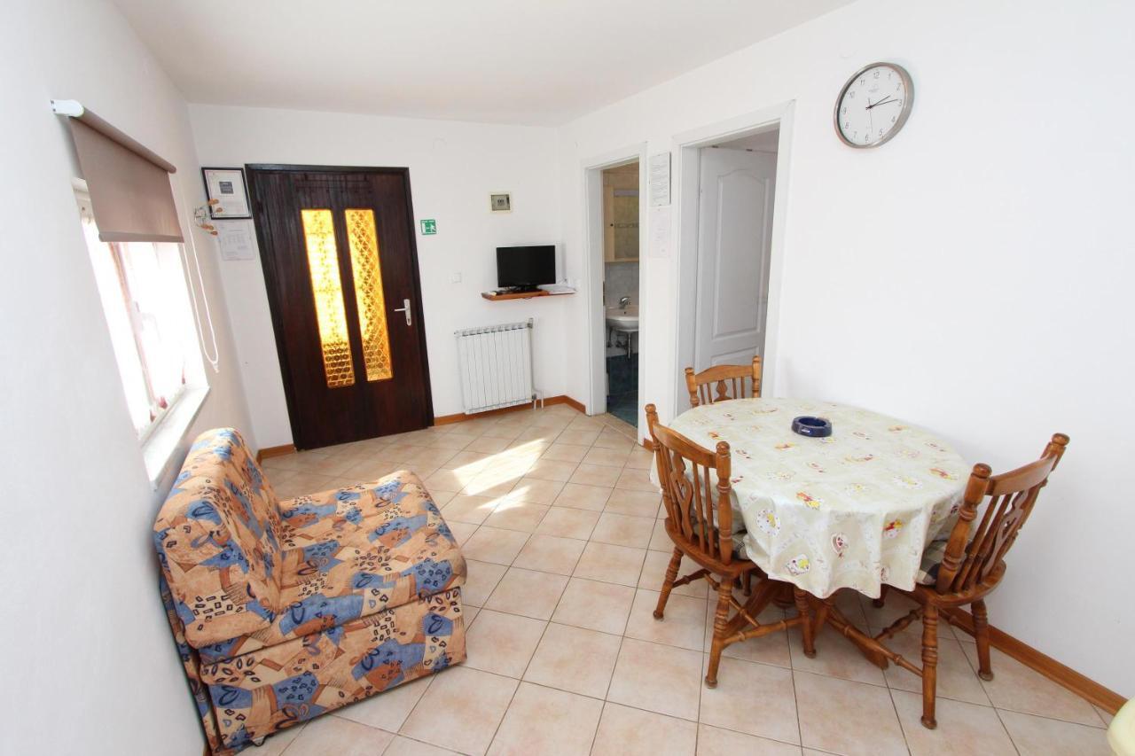 Apartments Malvina Rovinj Exterior photo